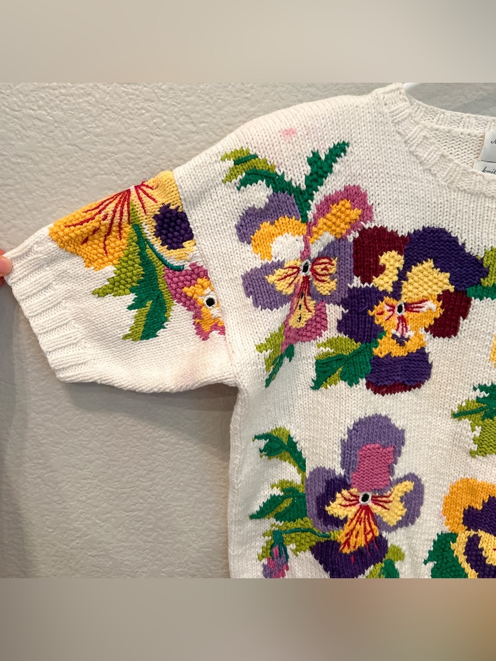 Vintage Hand Floral Hand Knit Sweater With Pansies Flowers Artsy Size S/M 90s - Picture 5 of 11